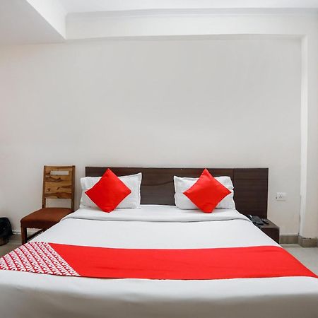 Hotel O Av Residency Near Botanic Garden Of Indian Republic Noida Zewnętrze zdjęcie