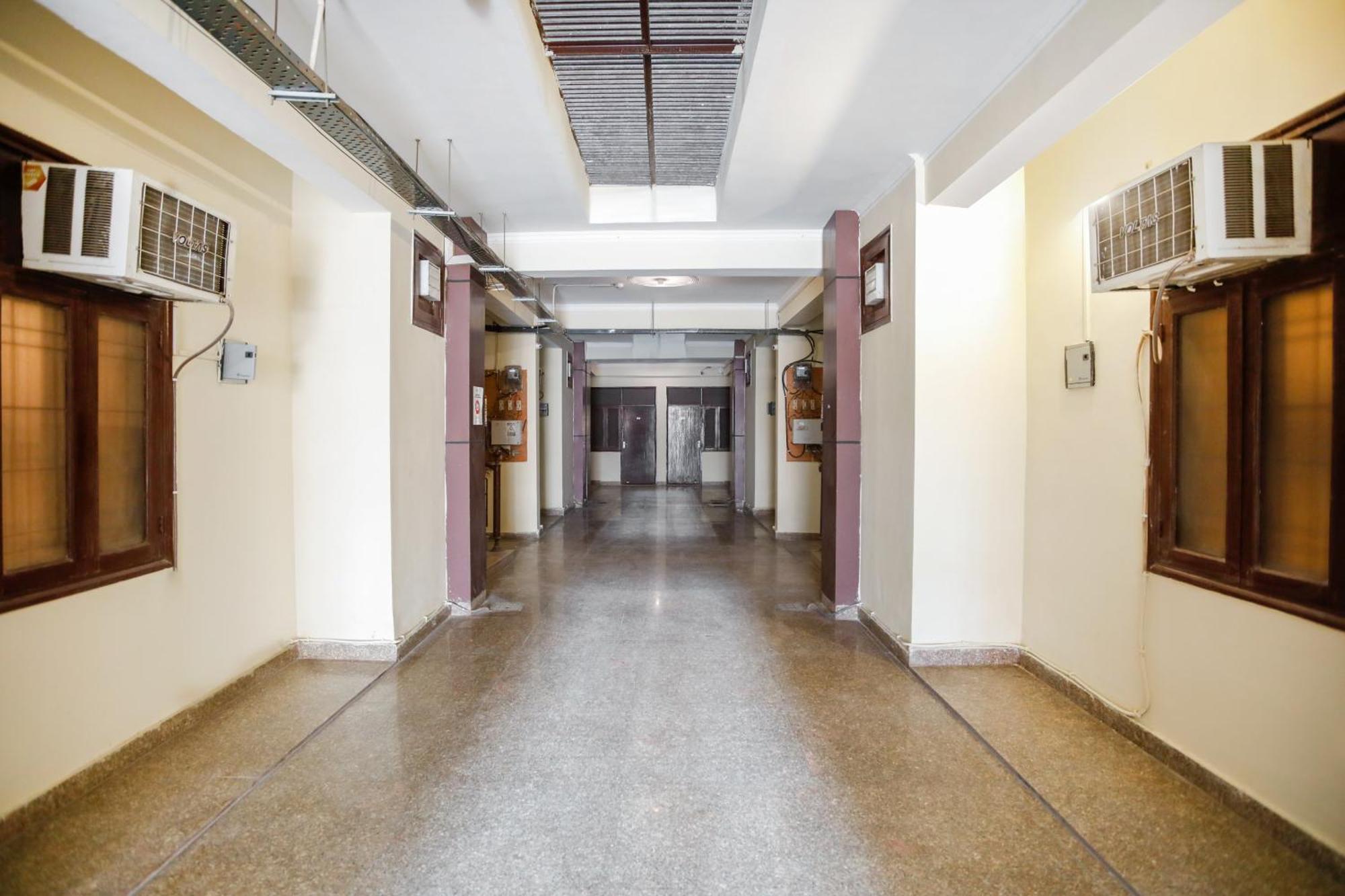 Hotel O Av Residency Near Botanic Garden Of Indian Republic Noida Zewnętrze zdjęcie