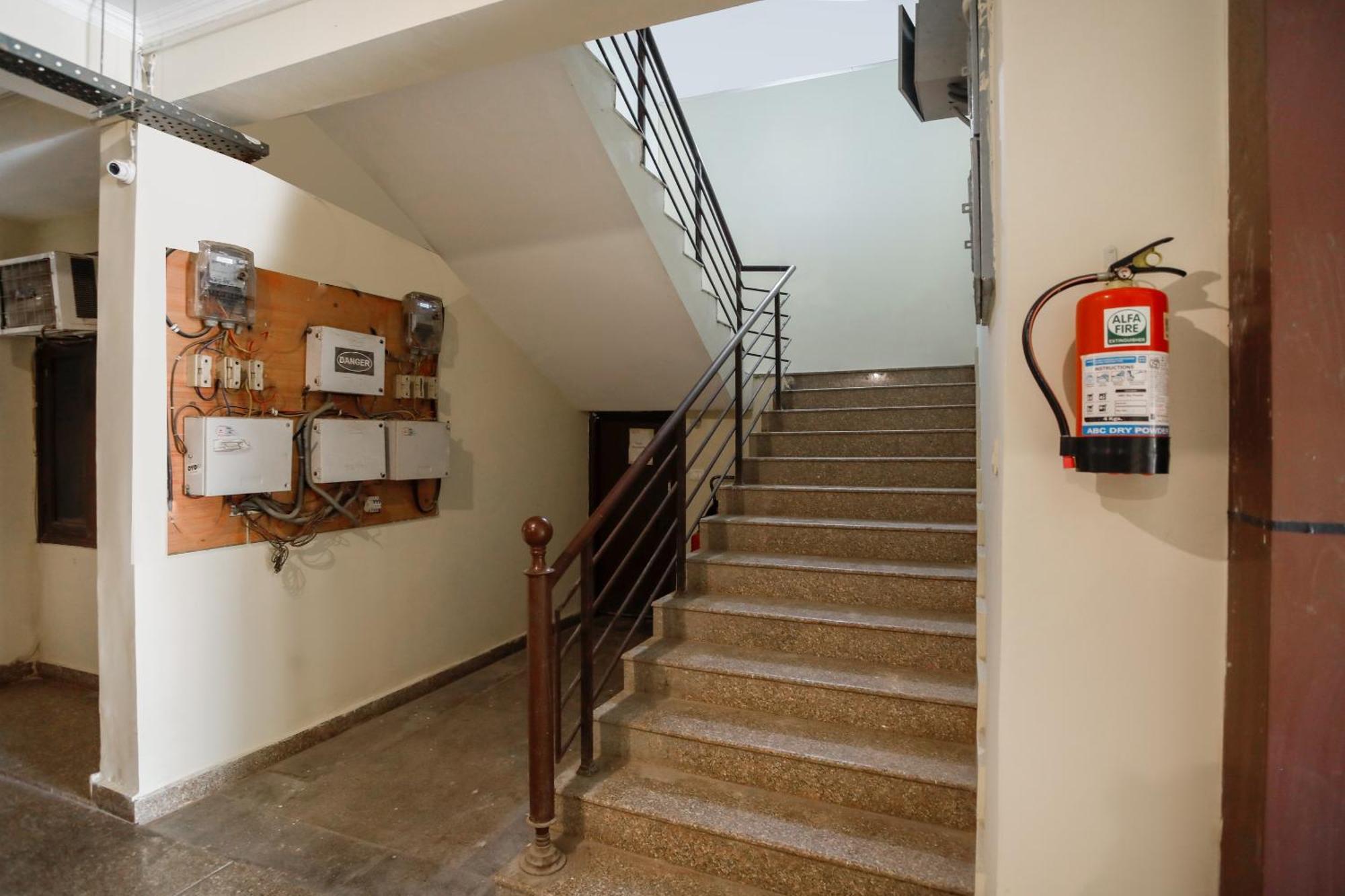 Hotel O Av Residency Near Botanic Garden Of Indian Republic Noida Zewnętrze zdjęcie